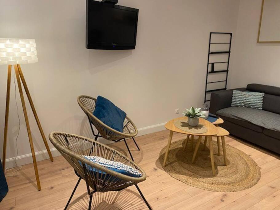Au Petit Bragard- Triplex Proche Centre Ville Saint-Dizier Eksteriør billede