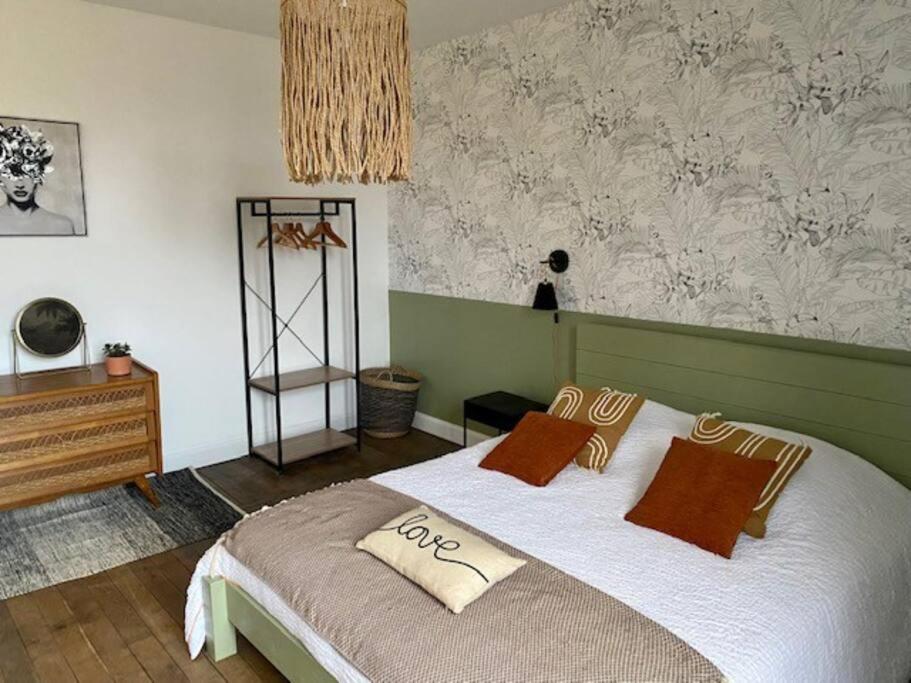 Au Petit Bragard- Triplex Proche Centre Ville Saint-Dizier Eksteriør billede
